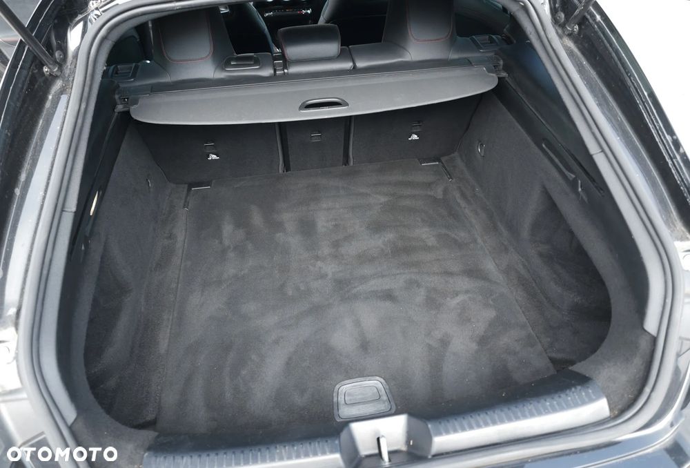 Mercedes-Benz CLA 180 7G-DCT AMG Line - 26