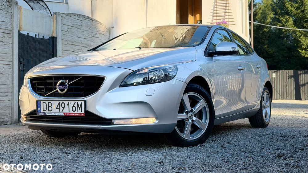 Volvo V40 - 16