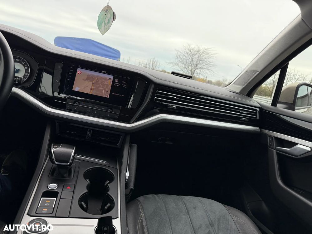 Volkswagen Touareg V6 TDI Style - 11