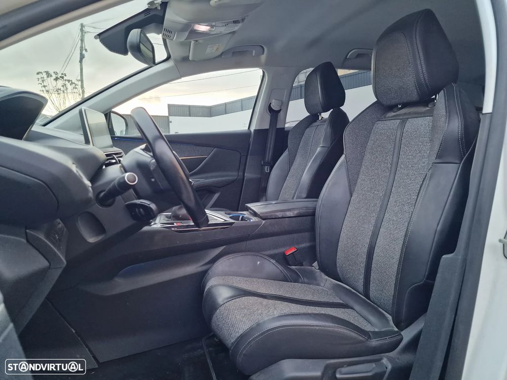 Peugeot 3008 - 12