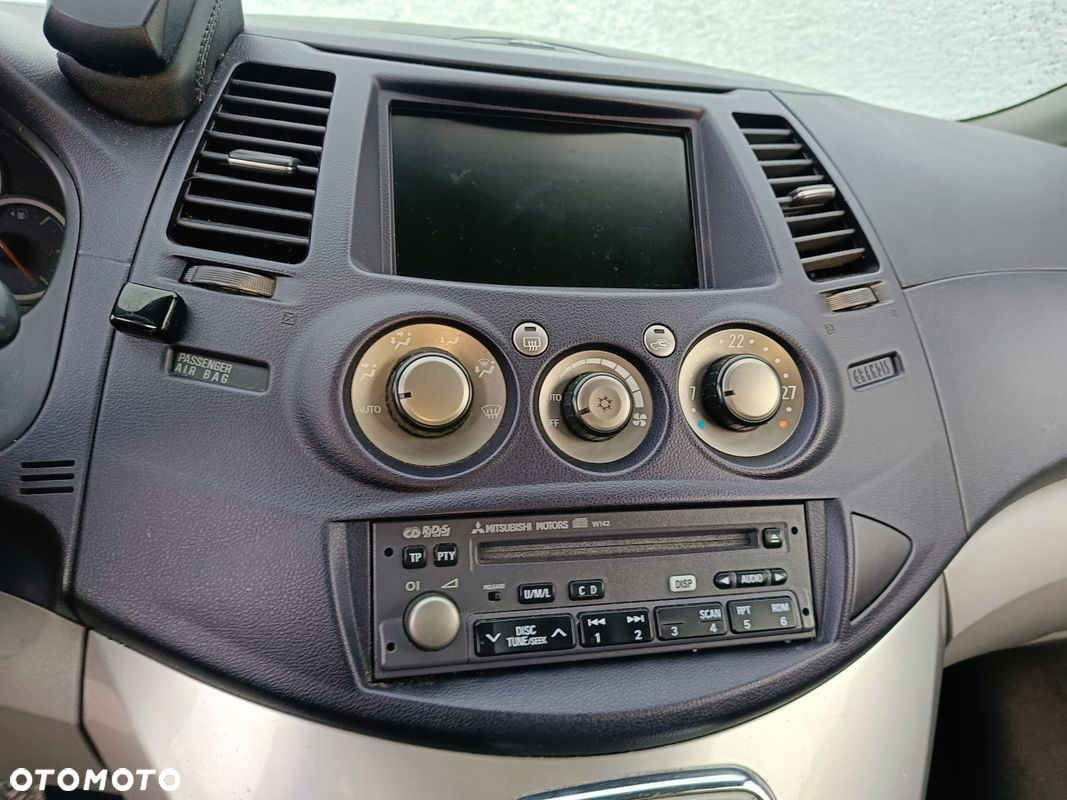 MITSUBISHI GRANDIS WYŚWIETLACZ NAVI+PILOT - 4