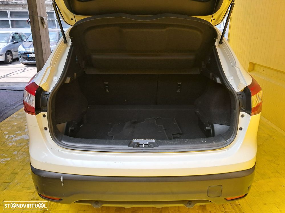 Nissan Qashqai 1.5 dCi 360 - 15