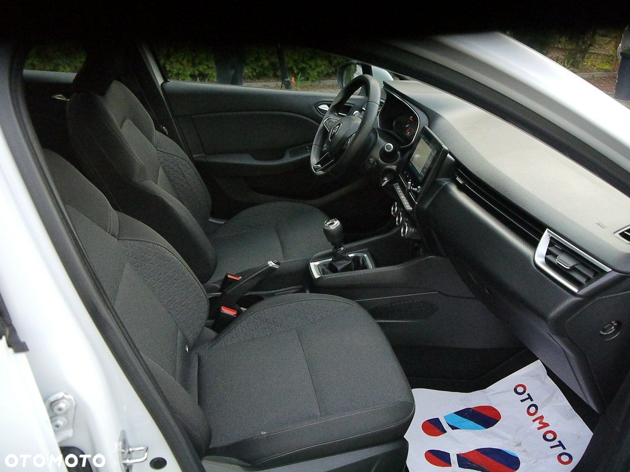 Renault Clio BLUE dCi 85 EXPERIENCE - 23