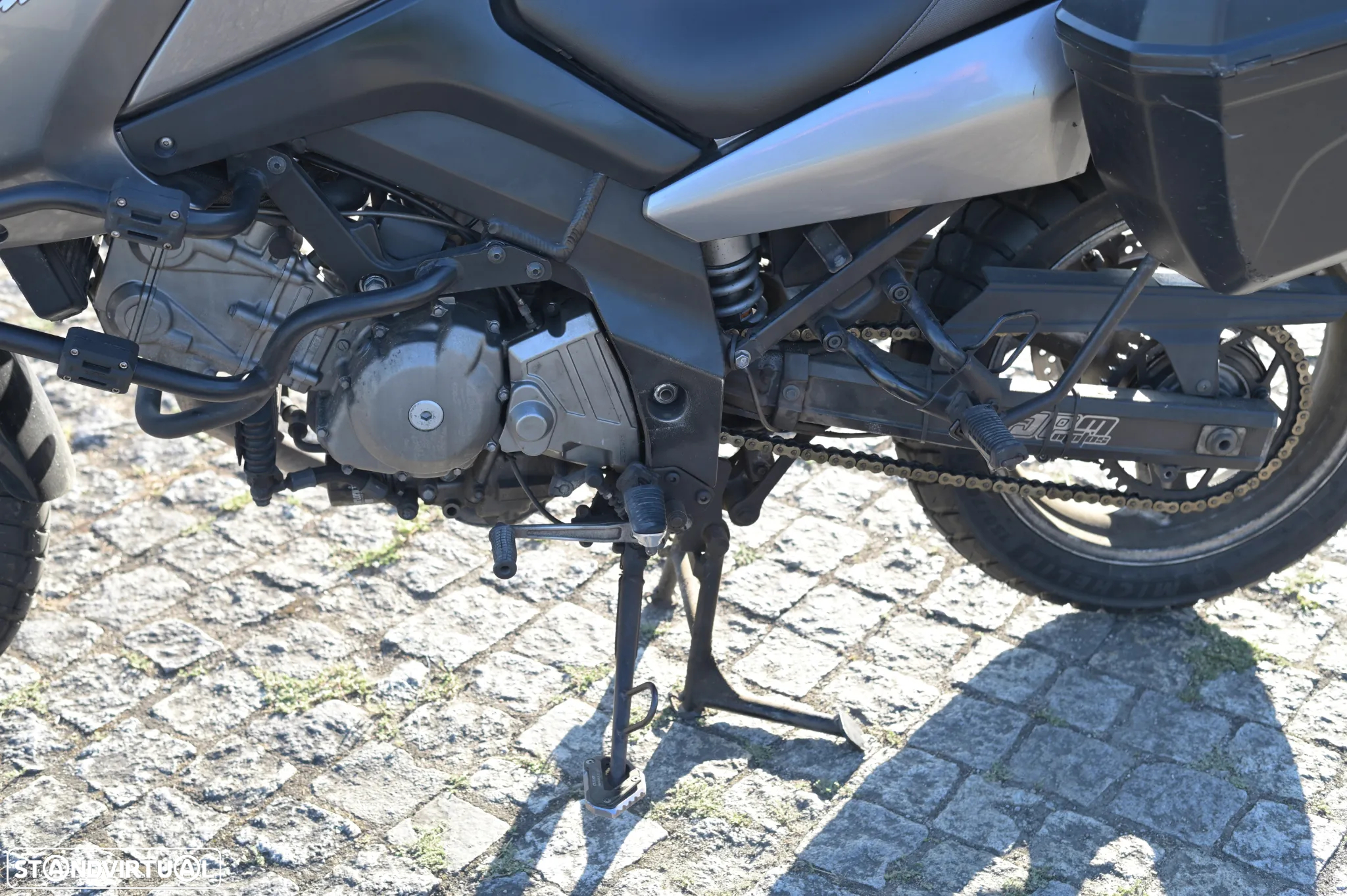 Suzuki DL - 10