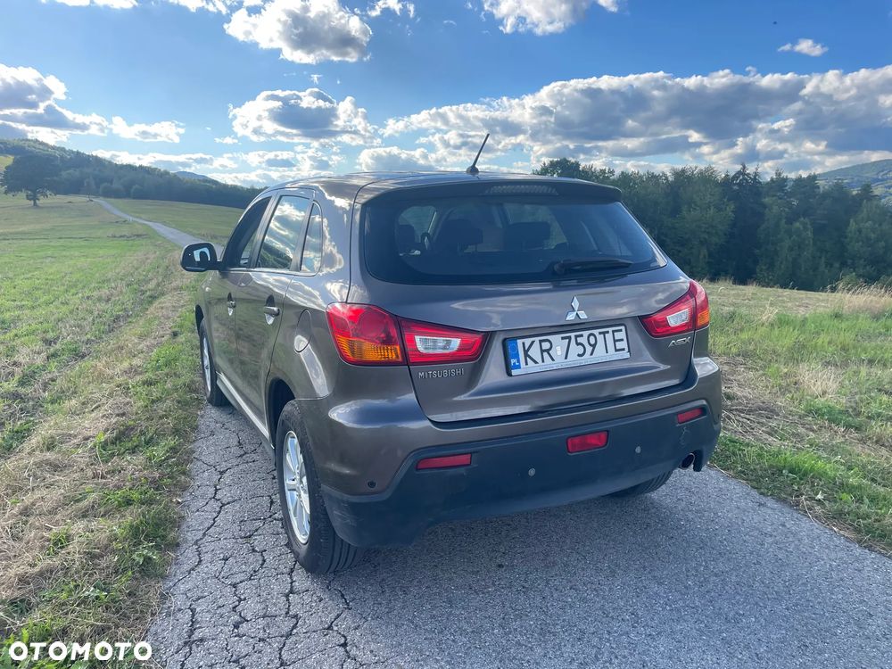 Mitsubishi ASX 1.8 DID Invite 4WD AS&G - 12