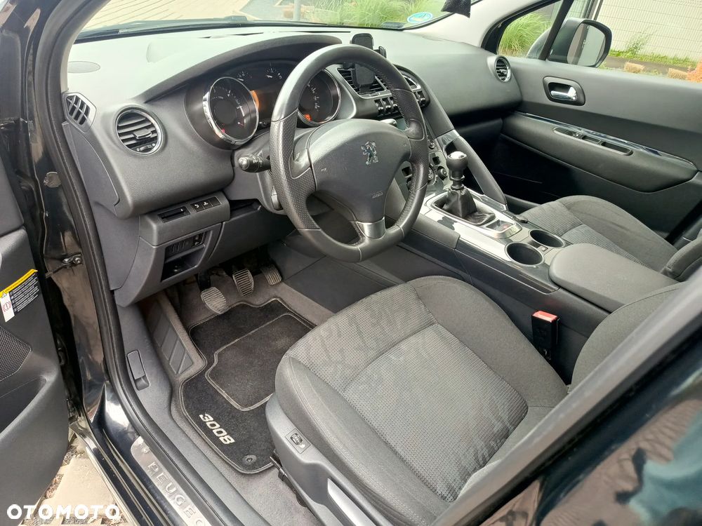 Peugeot 3008 1.6 HDi Premium - 11