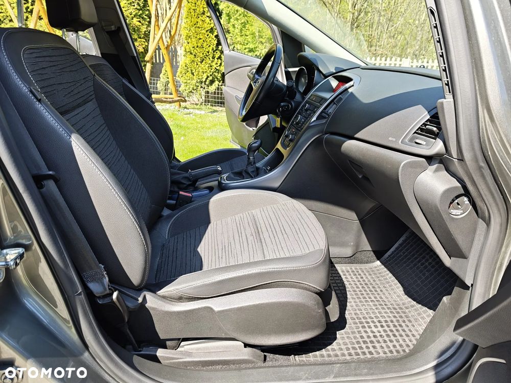 Opel Astra 1.4 T Enjoy EU6 - 9