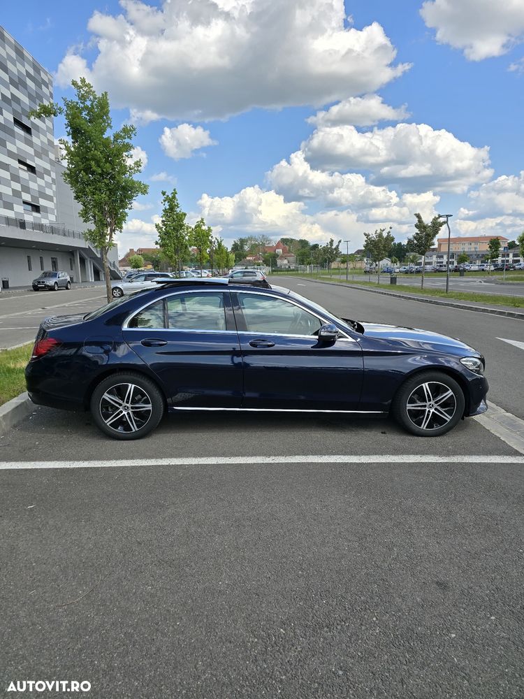 Mercedes-Benz C 220 d T 9G-TRONIC Avantgarde - 4