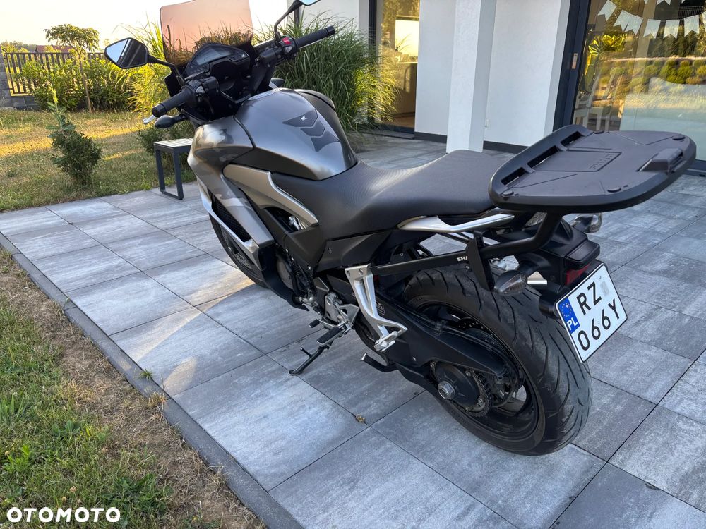 Honda VFR - 9