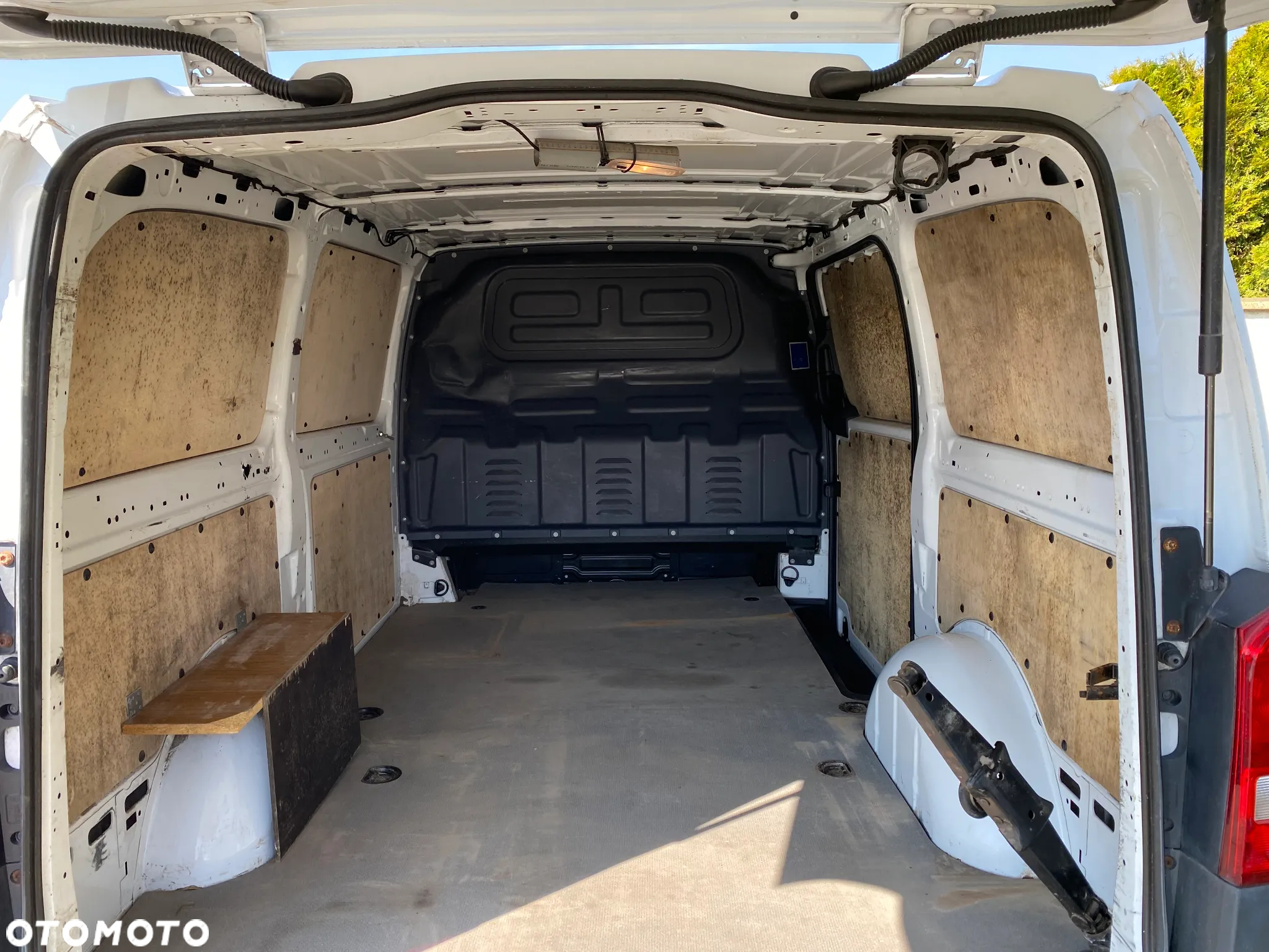 Mercedes-Benz Vito - 9