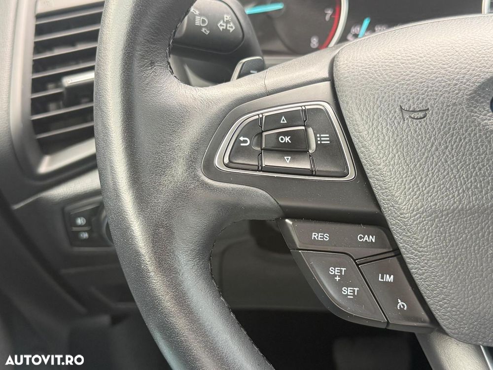 Ford EcoSport - 24