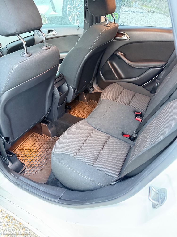 Mercedes-Benz B 220 d 7G-DCT Style - 14