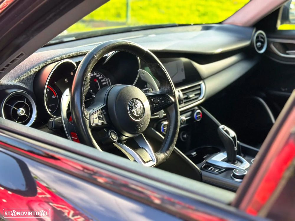 Alfa Romeo Giulia 2.2 D Sprint AT8 - 3