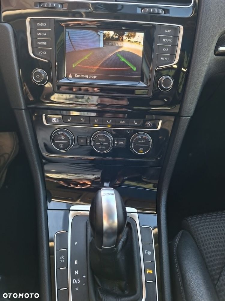 Volkswagen Golf 2.0 BlueTDI DSG Highline - 13