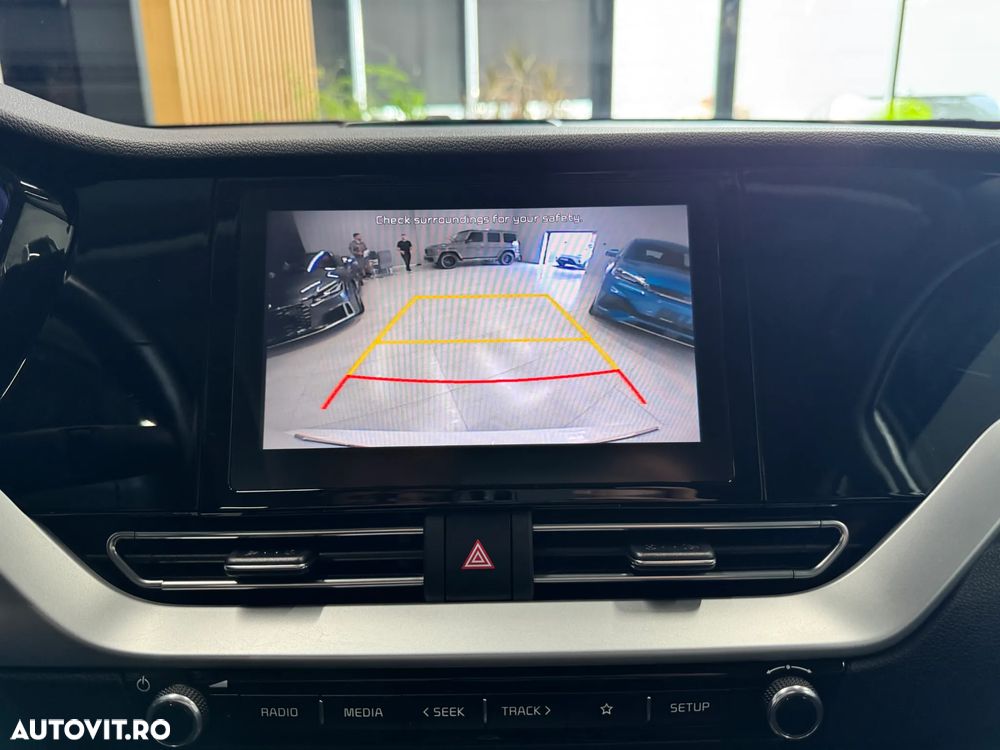 Kia Niro 1.6 GDI PHEV 2WD OPF Aut. Vision - 19