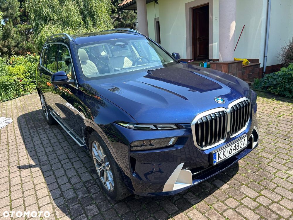BMW X7 xDrive40d mHEV Individual Edition sport - 14