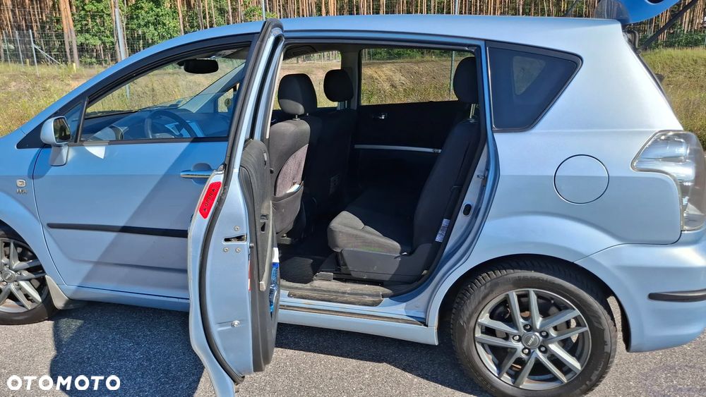 Toyota Corolla Verso - 14