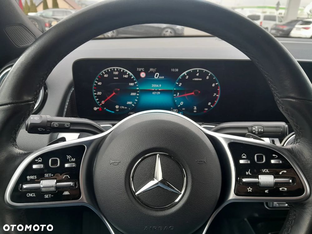 Mercedes-Benz GLB 250 4-Matic Progressive 8G-DCT - 13
