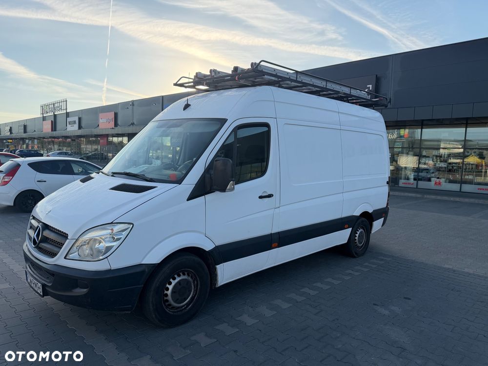 Mercedes-Benz Sprinter - 1