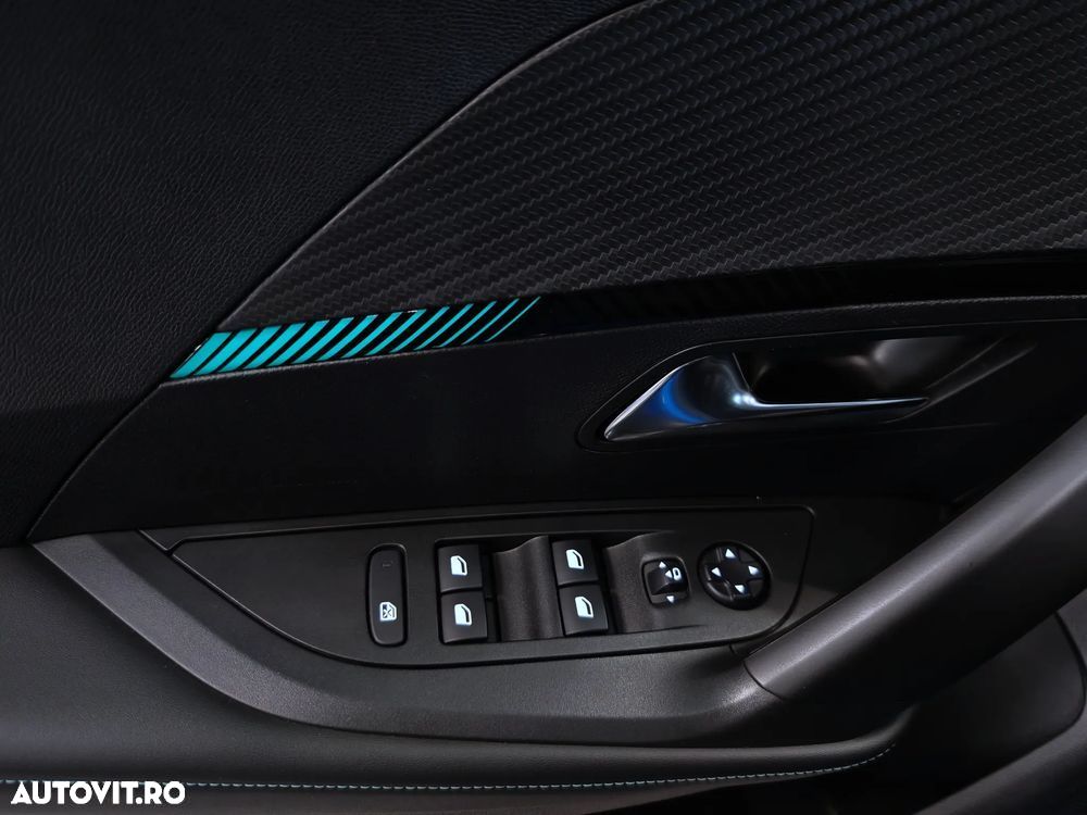 Peugeot 2008 PureTech 130 EAT8 Allure - 11