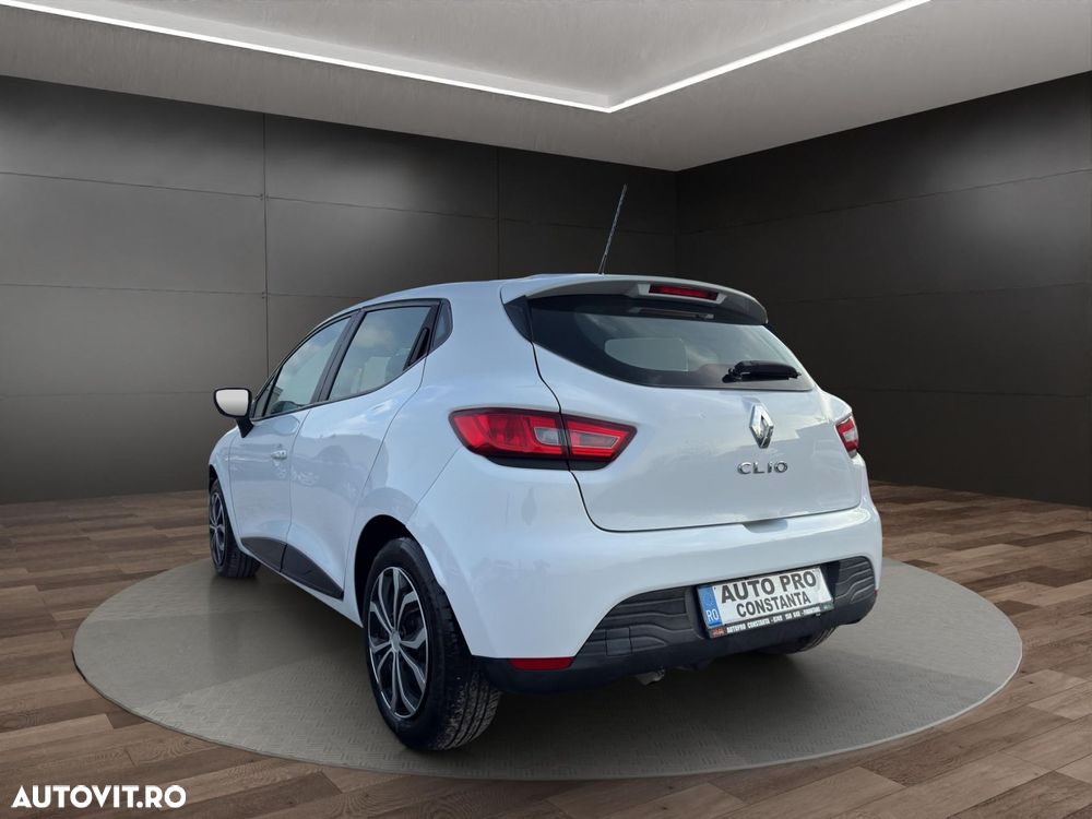 Renault Clio - 3