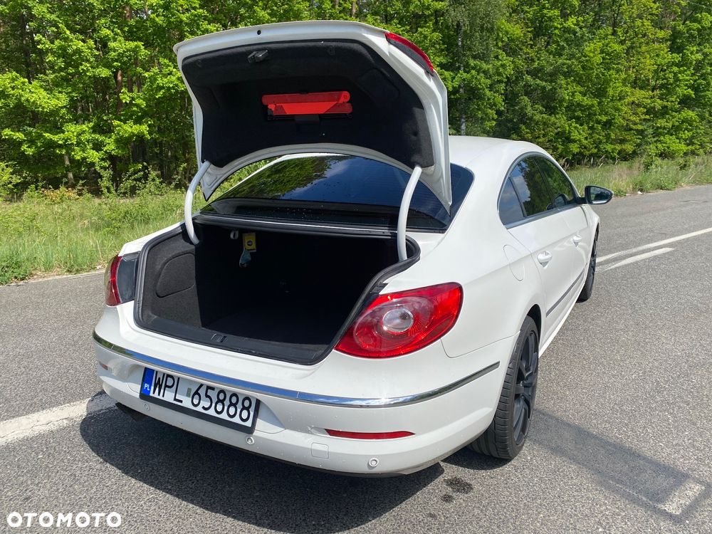 Volkswagen Passat CC - 12