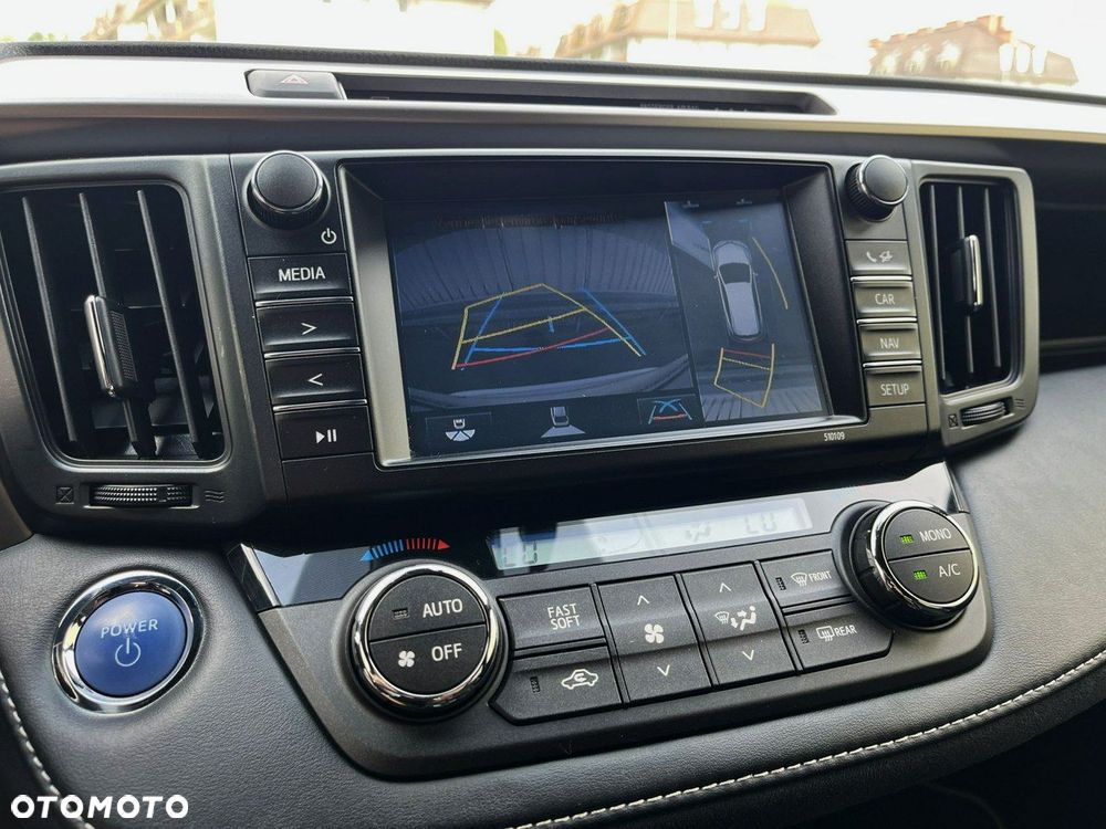 Toyota RAV4 - 24