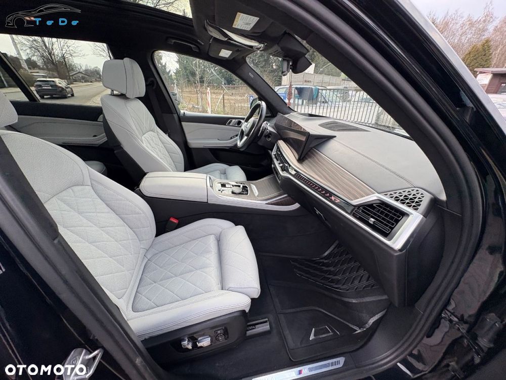 BMW X7 xDrive40i mHEV Individual Edition sport - 36
