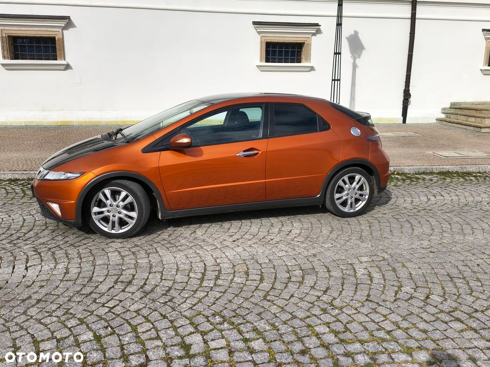 Honda Civic 1.8i-VTEC Sport - 2