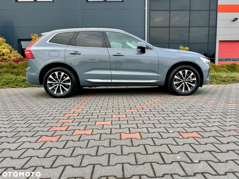 Volvo XC 60 B4 D Plus Bright - 16
