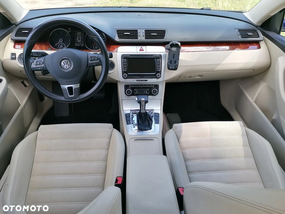 Volkswagen Passat Variant 2.0 TDI DPF DSG Highline - 19