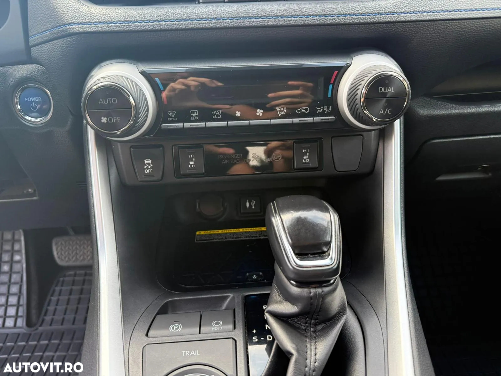Toyota RAV4 2.5 Hybrid VVT-iE 4x4 Luxury - 8