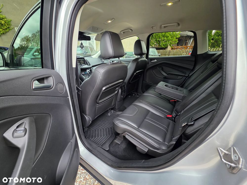 Ford Kuga - 10