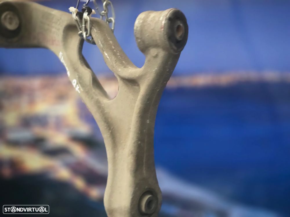 Braço  de suspensão triângulo frente direito original Audi Q7 4L  2006+ - 9