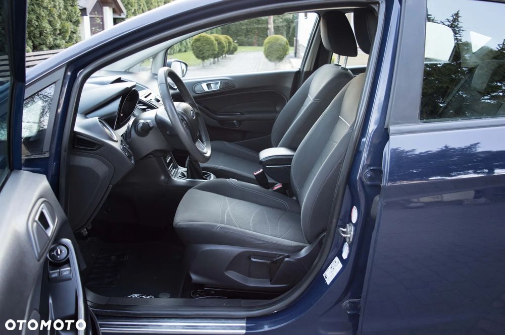 Ford Fiesta 1.25 SYNC Edition - 16
