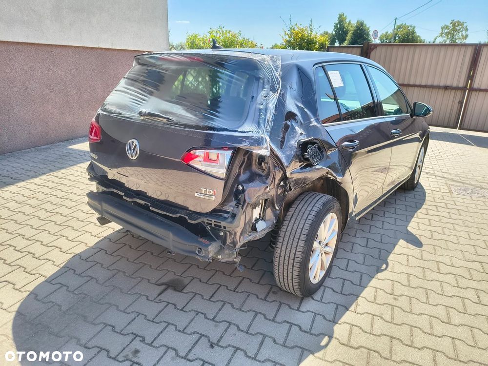 Volkswagen Golf - 8