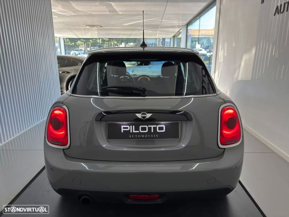 MINI 5 Portas Cooper D - 6