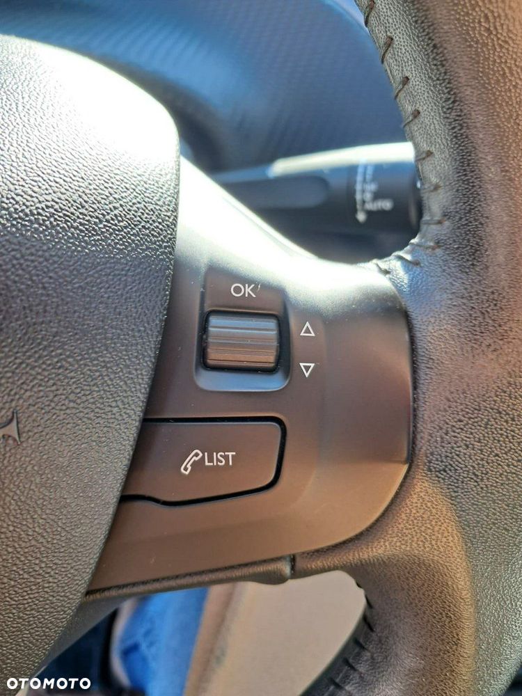 Peugeot 2008 - 20