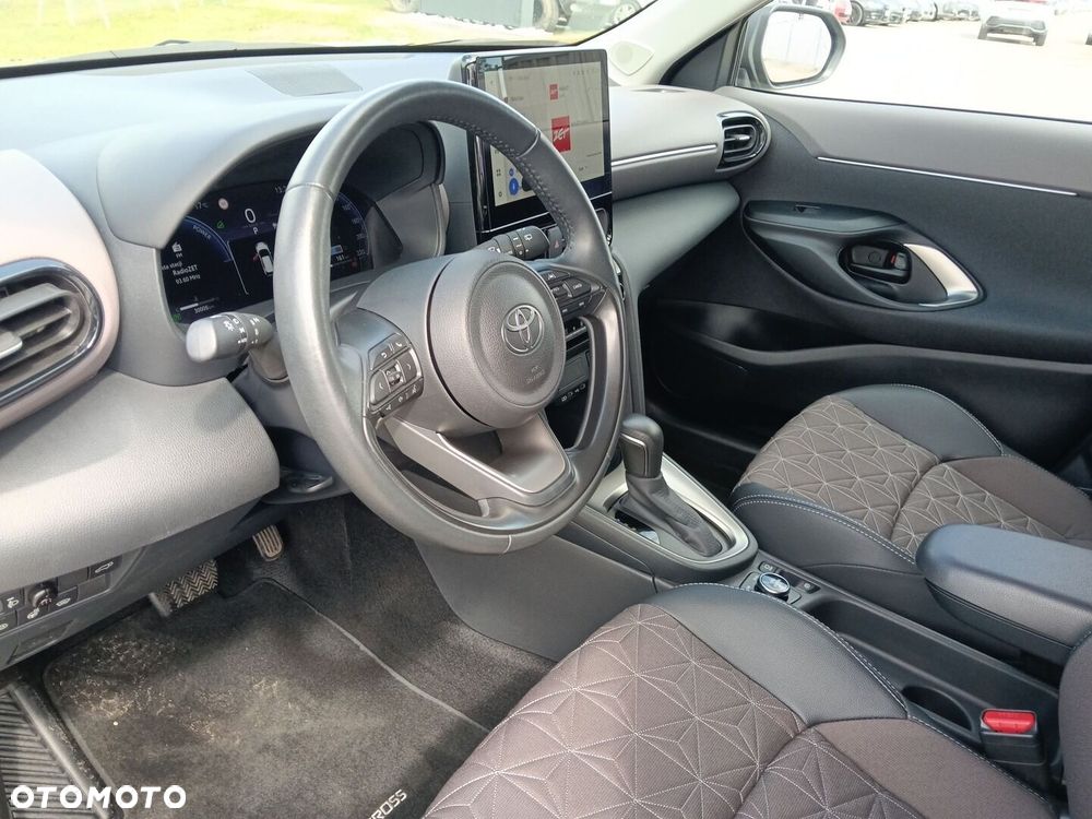 Toyota Yaris Cross Hybrid 1.5 Executive AWD - 16