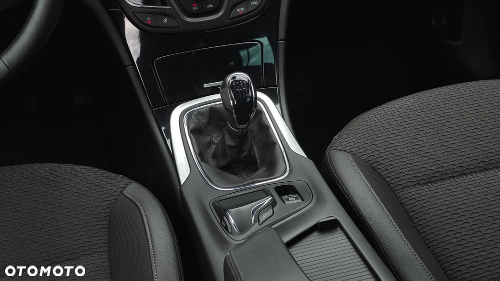 Opel Insignia 2.0 CDTI Cosmo S&S - 29