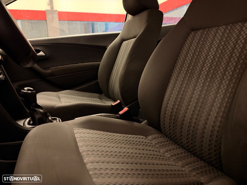 VW Polo 1.4 TDi Blue Motion - 6