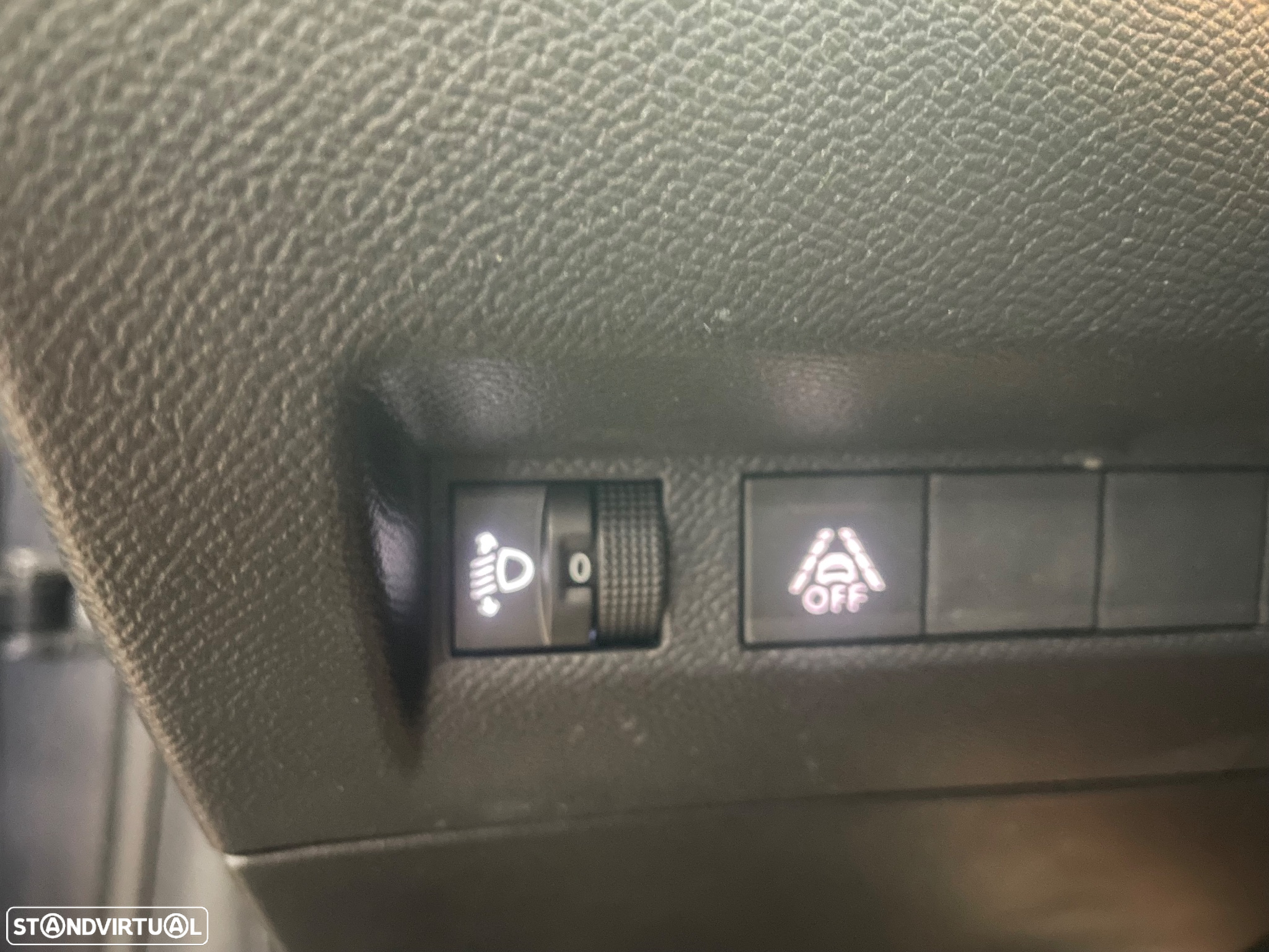 Peugeot 208 PureTech 100 Active - 25