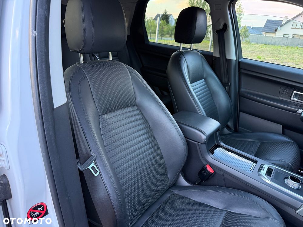 Land Rover Discovery Sport TD4 HSE Luxury - 18