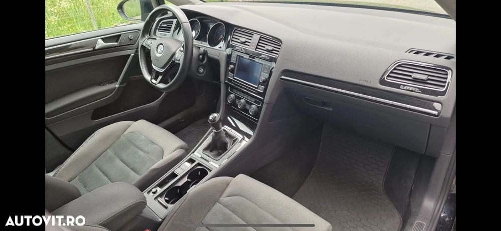 Volkswagen Golf 2.0 TDI 4Motion BMT Comfortline - 24