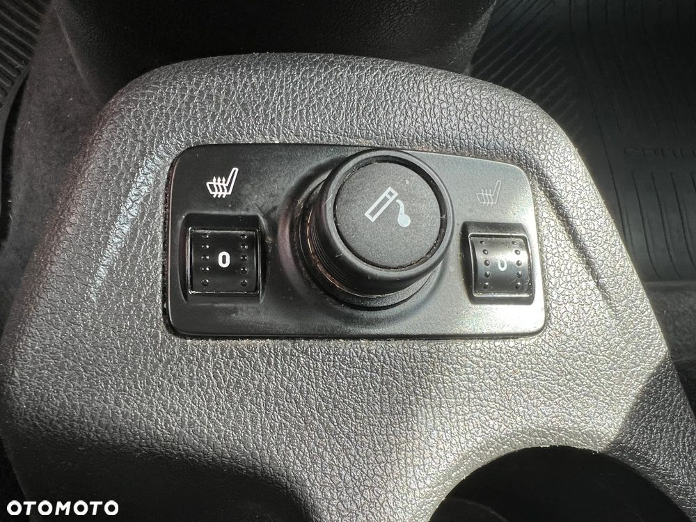 Ford Tourneo Connect 1.0 EcoBoost Titanium - 12