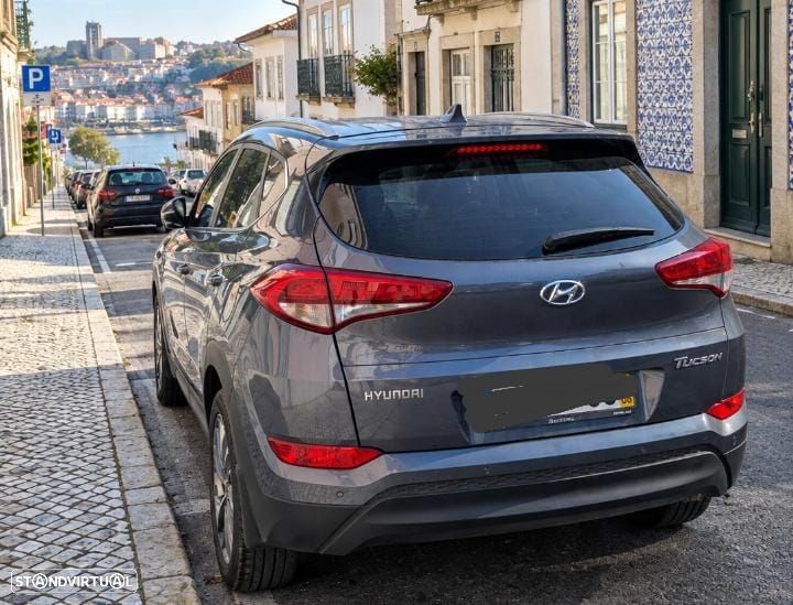 Hyundai Tucson - 2