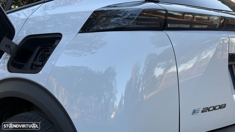 Peugeot 2008 - 9