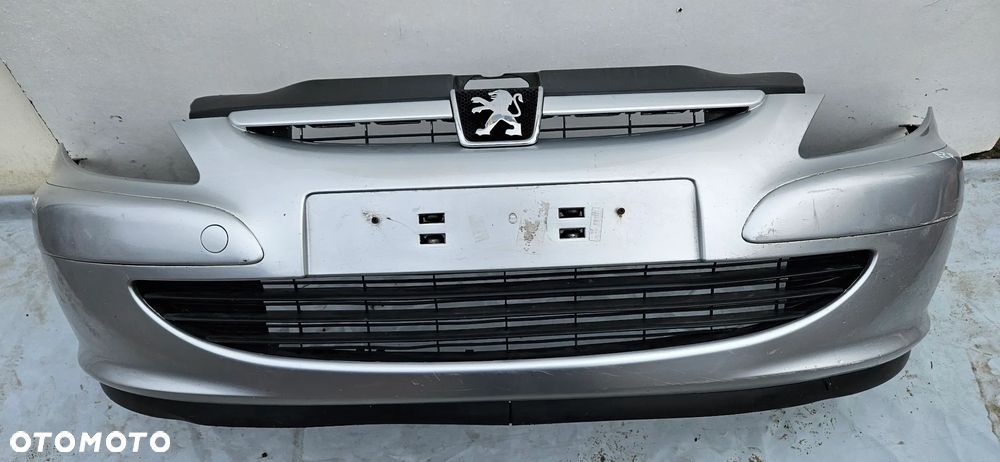 PEUGEOT 307 ZDERZAK PRZEDNI GRILL ATRAPA