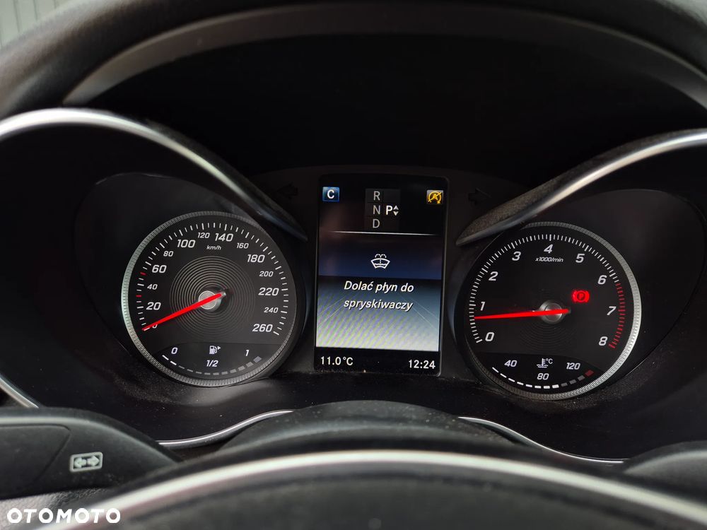 Mercedes-Benz Klasa C 300 9G-TRONIC - 7