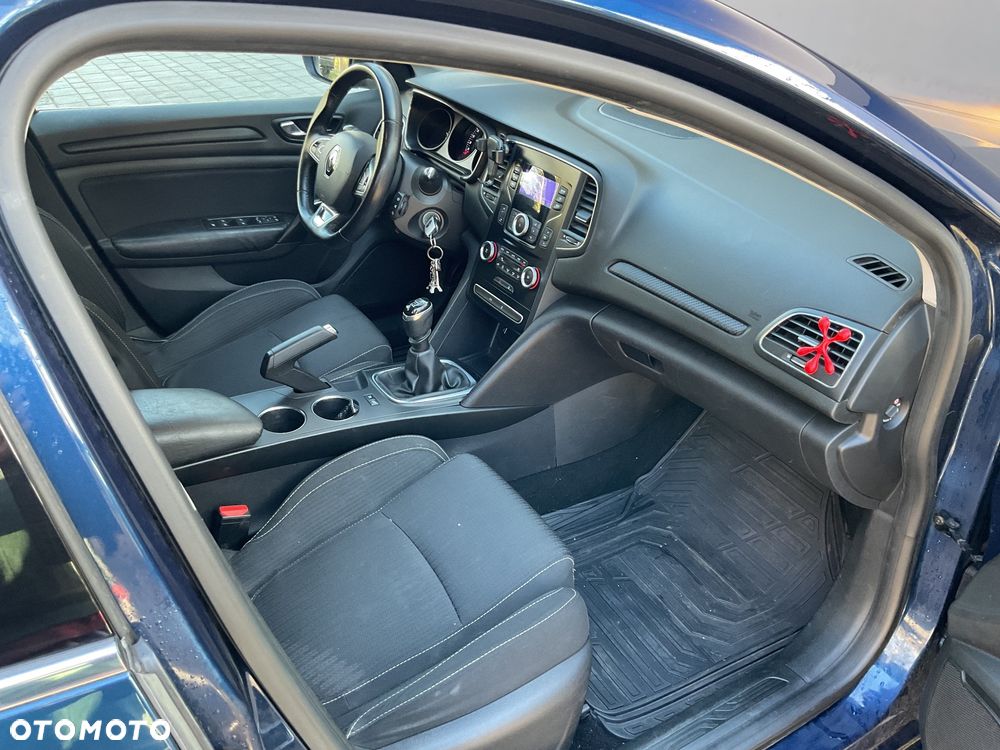 Renault Megane 1.5 dCi Zen - 11